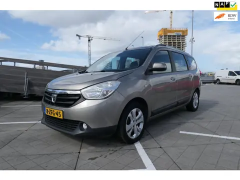 Dacia Lodgy 1.2 TCe Blackline 7p. 1e eigenaar/Apk/Cruise/Navi/Nap/Bpekjes/Pdc/7-Zitter/Velgen/Leder