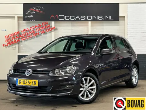 Volkswagen Golf 1.2 TSI Business Edition R Connected + STOELVERWARMING !!