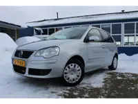 Volkswagen Polo 1.2i "Optive" 5 Deurs + Airco !!!