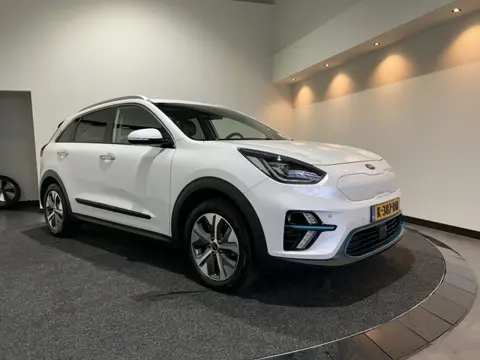 Kia e-Niro ExecutiveLine 64 kWh | Eco line | Lederen bekleding | Soh (batterijcheck) 85,3 %