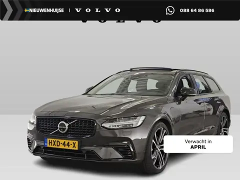 Volvo V90 2.0 T8 Plug-in hybrid AWD Ultra Dark | Gelaagd glas | Trekhaak | Luchtvering | Bowers & Wi