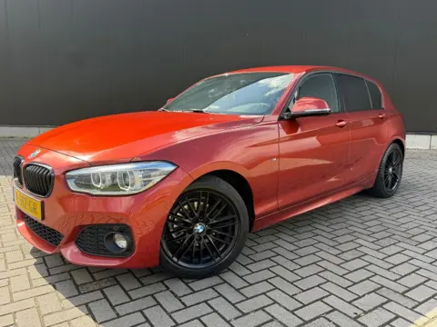 BMW 1-SERIE 116D STAGE 1 / M PAKKET / CAMERA / TREKHAAK / LEER STOELVERW