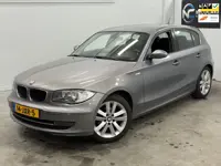 BMW 1-serie 116i Business Line / MULTIEMEDIA-CARPLAY / NETTE AUTO / NIEUWE KETTING
