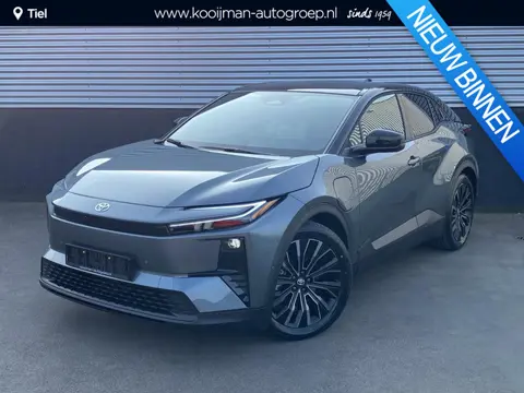 Toyota C-HR+ Executive AWD 77 kWh ACTIE! SNEL RIJDEN! Nu €2.000,- voordeel! Nu extra scherp geprijsd