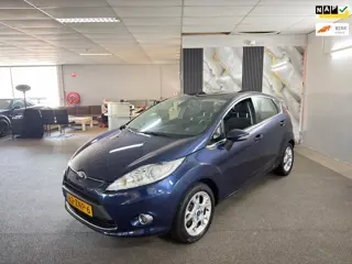 Ford Fiesta 1.25 Titanium Apk Nieuw,Clima,Cruise,Parksensor,N.A.P,Lm velgen,2 sleutels+boekjes,Topst