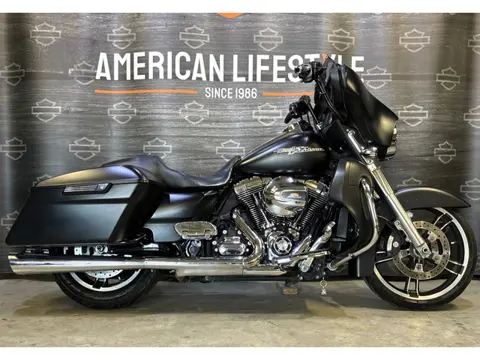 Harley-Davidson Touring Touring Street Glide FLHX