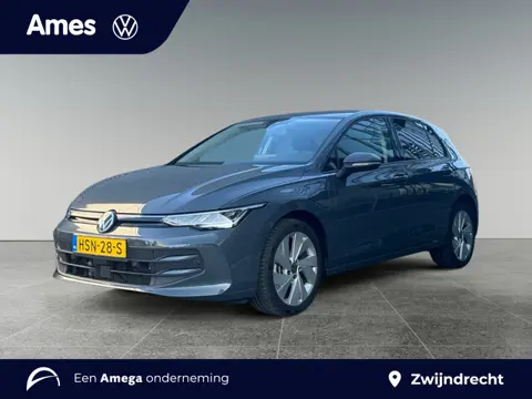 Volkswagen Golf 1.5 204pk eHybrid Life Edition Parkeersensoren | Achteruitrijcamera | Stuurverwarmin