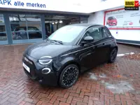 Fiat 500 E La Prima 42 kWh Cabrio Navi./Apple Car Play Android/Lederen bekl./17"LMV/Parkeersensoren 