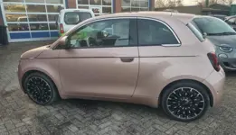 FIAT 500 E- La Prima By Bocelli-2023 met Najaarskorting tot 2000,-
