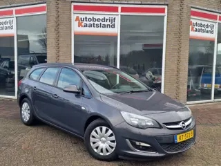 Opel Astra Sports Tourer 1.7 CDTi Cosmo - Clima - Cruise -