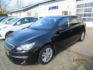 Peugeot 308 SW 1.2 PureTech Blue Lease Executive navigatie