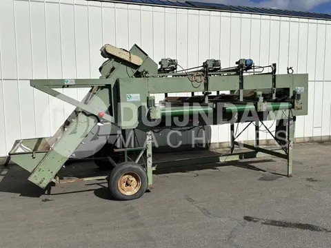 Van den Berg rollensorteermachine 3+1 sorteringen en overmaat