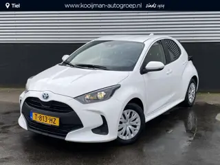 Toyota Yaris 1.5 Hybrid Active 1e eign. Nieuw geleverd, adaptieve cruise control, achteruitrij camer
