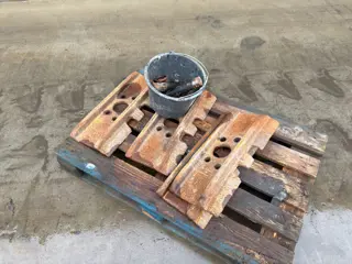 Cat 349E / 352F - 600mm