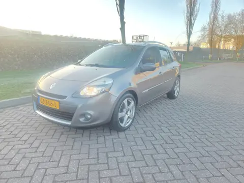 Renault Clio Estate 1.2 TCE Authentique