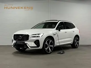 Volvo XC60 2.0 T6 Plug-in hybrid AWD Plus Dark Trekhaak | Adapt. cruise | Open dak | Stuur-/stoelver
