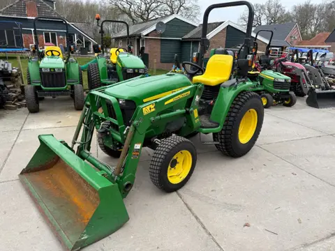 John Deere 3036e met voorlader (bj 2013)