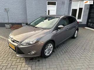 Ford Focus 1.0 EcoBoost | KEYLESS | NAVI | CLIMA | PDC |