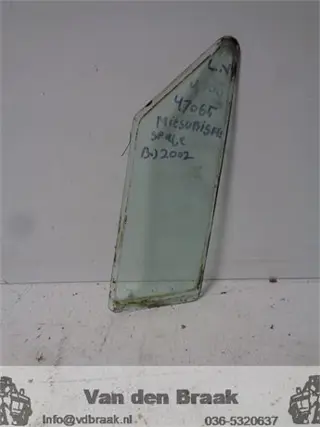 Mitsubischi Space Wagon 1999-2004 Scheerruit portier links voor