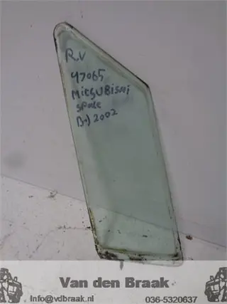 Mitsubischi Space Wagon 1999-2004 Scheerruit portier rechts voor