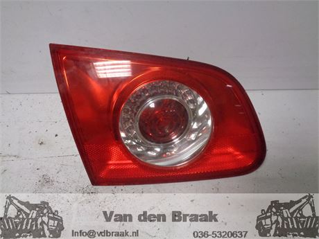 Volkswagen Passat Variant 2005-2010 Achterlicht linksbinnen