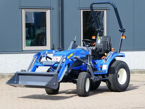 Iseki T<3267E 4wd / 0001 Draaiuren / Vooorlader