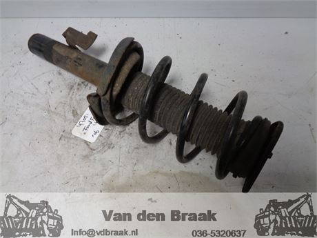 Ford Focus C-Max 1.6 16V 2003-2007 Veerpoot links voor