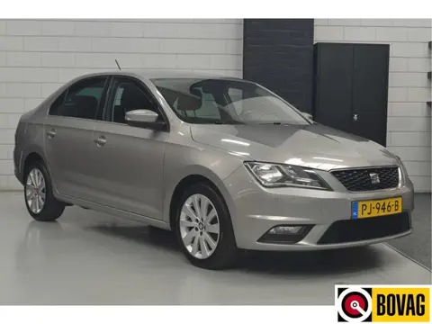 SEAT Toledo 1.2 TSI Style Connect // 110.000 km // CLIMA // CRUISE // CARPLAY // PDC V&A //