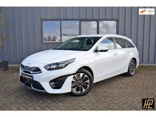 Kia Ceed Sportswagon 1.6 GDI PHEV DynamicPlusLine * Carplay/Android * Camera * Stuurverwarming * ACC