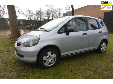 Honda Jazz 1.2 S/zeer zuinig/zeer betrouwbaar/nieuwe apk