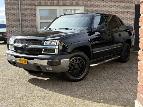 Chevrolet Avalanche 5.3 V8 4WD Pano NW.APK (bj 2004)