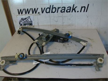 Renault Espace 2002-2006 Elec. raammechaniek rechts voor
