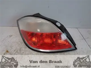 Opel Astra 5 deurs Hb 2004-2007 Achterlicht links