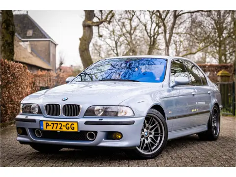 BMW 5 Serie M5 4.9 V8 Silverstone Eisenmann Schuifdak