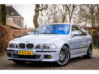 BMW 5 Serie M5 4.9 V8 Silverstone Eisenmann Schuifdak