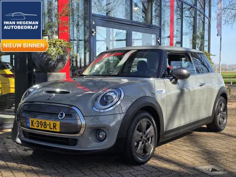 Mini Mini Electric Basic 33 kWh | Navigatie | Airconditioning | LM Velgen |