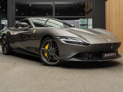 Ferrari Roma V8 Historic Colour Carbon Roma 3.9 V8 HELE Grigio Ferro