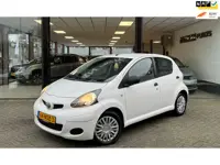 Toyota Aygo 1.0-12V 5drs AIRCO / STUURBEKR / CARPLAY / NAP