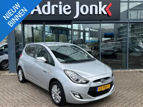 Hyundai ix20 1.4i Go! | TREKHAAK | NAVIGATIE | ACHTERUITRIJ CAMERA | AIRCO | 16INCH LM VELGEN | ELEK