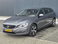 Volvo V60 2.0 T4 Momentum 6-Bak