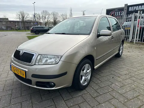 Skoda Fabia 1.4-16V Elegance
