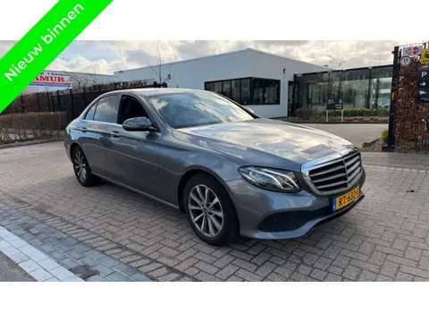 Mercedes-Benz E-Klasse 220D Business AUTOMAAT MOTOR DEFECT 2018