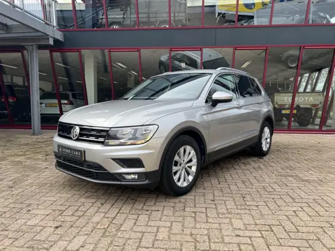 Volkswagen Tiguan 1.4 TSI Comfortline Business | ACC | PDC | Stoelverw./massage | Navi | Elektr. kle