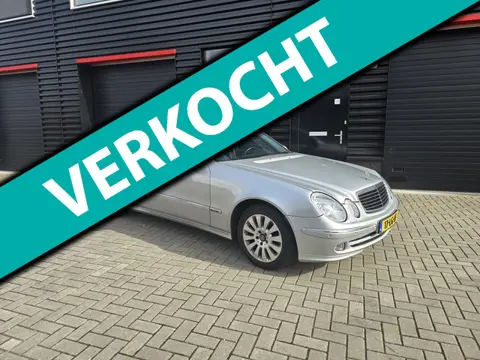 Mercedes-Benz E-klasse 240 Avantgarde | NAVI | XENON | PDC | CRUISE | ELEC. PAKKET | NIEUWE APK