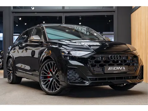 Audi Q8 60 TFSI e B&O Trekhaak Carbon Pano Competition 60 TFSI e quattro Pro Line S Competition Comp