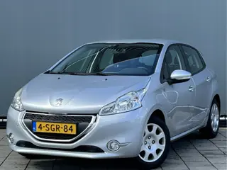 Peugeot 208 BWJ 2013 | NWE KOPPELING & APK | TREKHAAK | AIRCO | NAVI | CRUISE | EL RAMEN | STUURBEKR