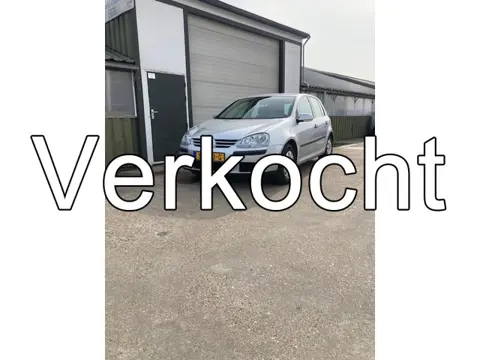 Volkswagen Golf 1.6 Trendline AUTOMAAT (bj 2004)