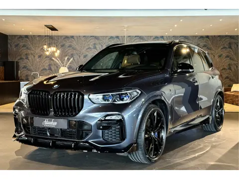 BMW X5 M50d I 400PK I 22" I SkyLounge I B&W I Massage
