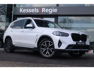 BMW X3 xDrive30e Pano Memory HuD ACC Stoelkoeling Laser El.Haak Keyless Leer Ambient Camera Bliss St