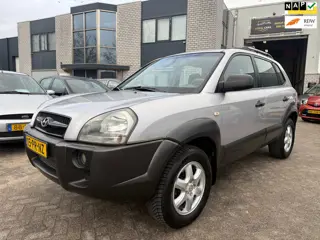 Hyundai Tucson 2.0i Active Airco Elektr Ramen Radio